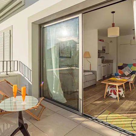 Moderne A 400m De La Avec Balcon Et Parking A - Fr-1-3-566 Anglet