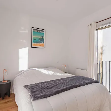 Moderne A 400m De La Avec Balcon Et Parking A - Fr-1-3-566 Apartment